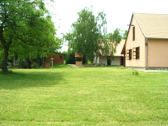 Vadaspuszta Vendeghaz Csatka Ngoại thất bức ảnh